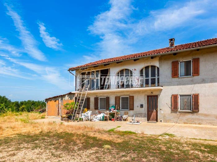 Casa con 6 locali in vendita in Strada Provinciale, Cellarengo