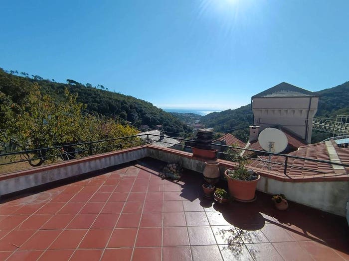 Appartamento quadrilocale in vendita in Via Sanda, Sanda, Celle Ligure