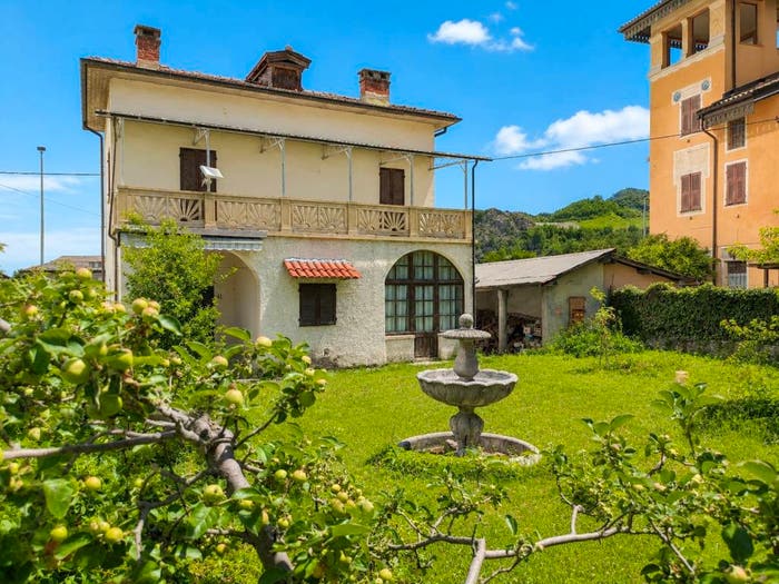 Casa con 5 locali in vendita in Via Fratelli Giordanengo, Roccavione