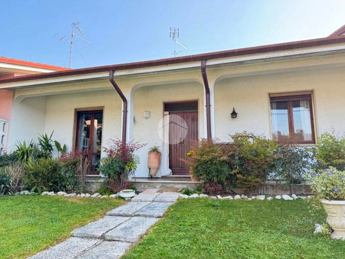 Casa quadrilocale in vendita in Campitello, Marcaria