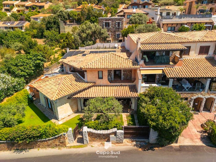 Casa quadrilocale in vendita in Via Giovanni Pascoli, Chia, Domus de Maria