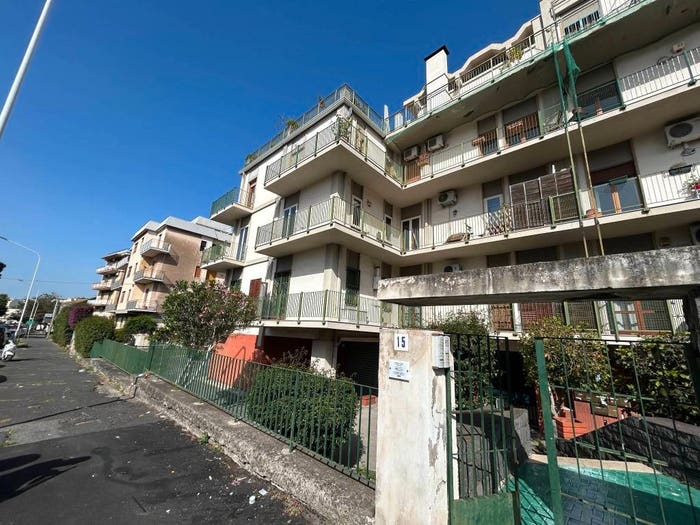 Appartamento con 6 locali in vendita in Via Battista Grassi, Nuovalucello Leonardo Da Vinci, Catania