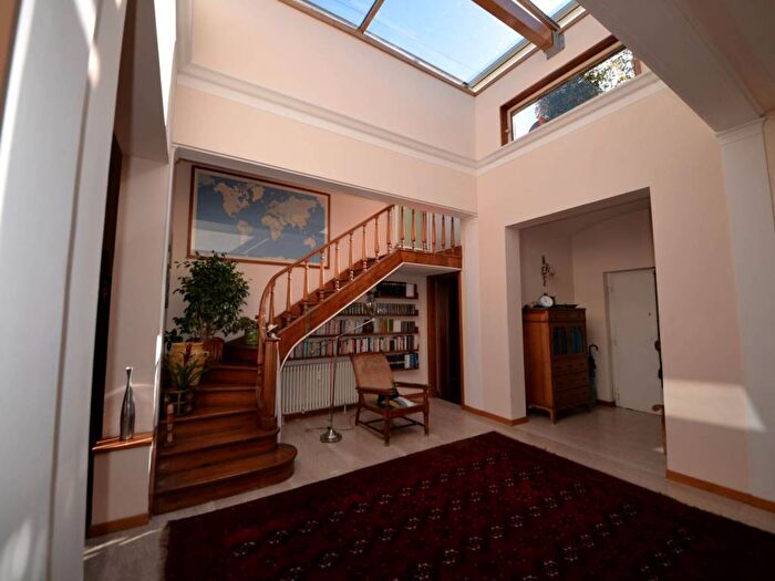 Casa con 5 locali in vendita in Piazzale delle Medaglie d'Oro, Medaglie d'Oro, Roma