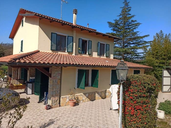 Casa con 6 locali in vendita in Vocabolo Popoltaio, Città della Pieve
