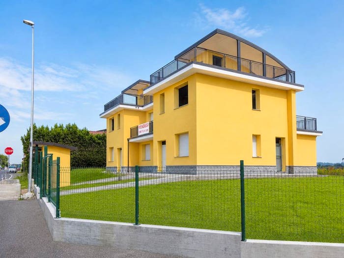 Casa quadrilocale in vendita in Via Enrico Fermi, Caresanablot