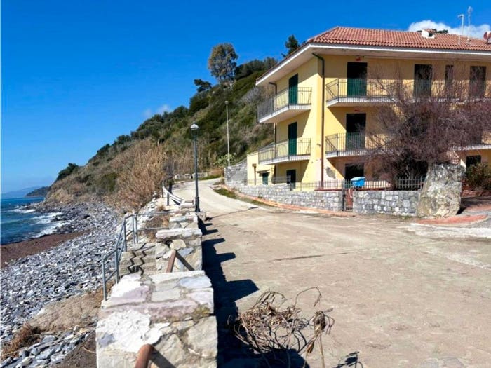 Casa bilocale in vendita in Lungomare Saullo, Pisciotta