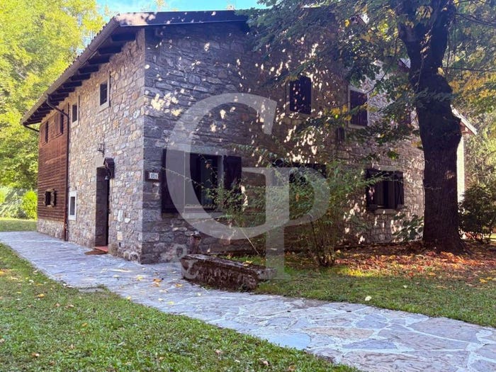 Casa con 6 locali in vendita in Via Umberto Pace, Porretta Terme, Alto Reno Terme