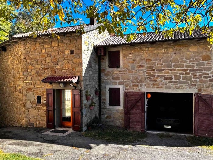 Appartamento trilocale in vendita in Via La Costa, Monghidoro