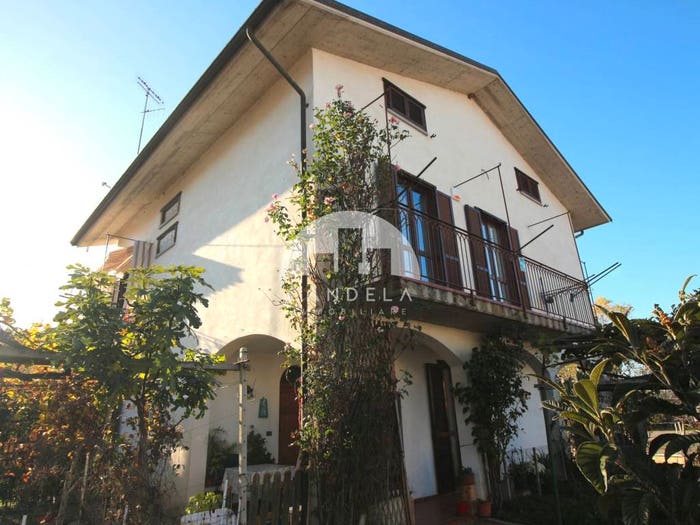 Casa con 5 locali in vendita in Via Tomatis, Magliano Alpi