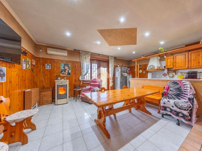 Appartamento trilocale in vendita in Via del Ponte di Pantano, Finocchio, Roma