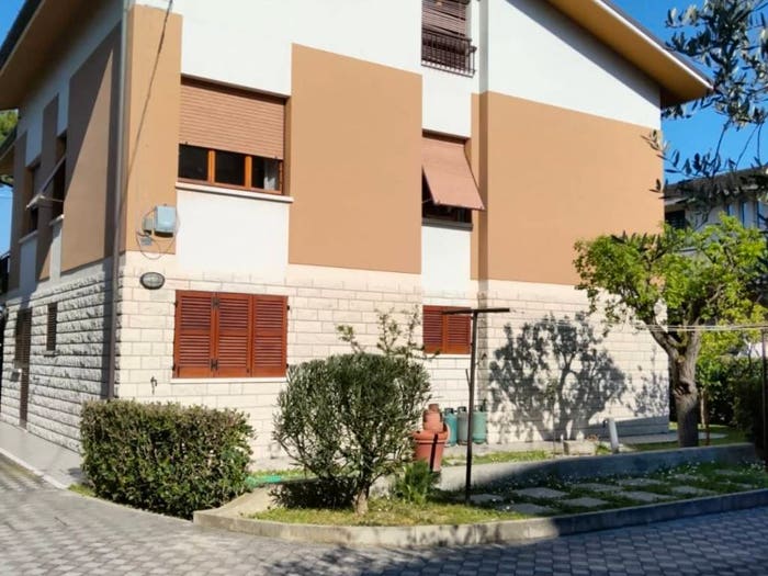 Casa con 6 locali in vendita in Via Alfredo Catalani, Paleotta, Fano