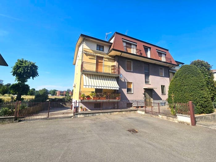 Casa con 6 locali in vendita in Via Giuseppe Giacosa, Centro, Castell'Arquato