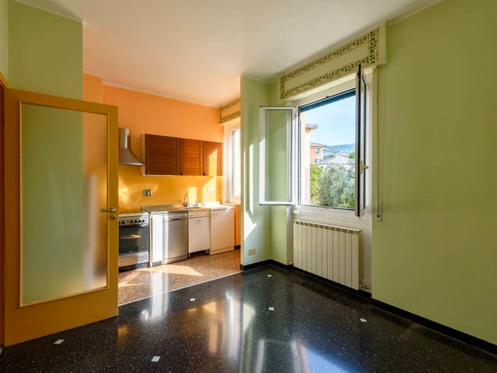 Appartamento trilocale in vendita in Via Giorgio Chiesa, Quarto, Genova