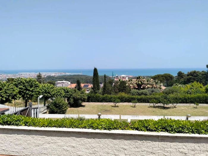Appartamento con 5 locali in vendita in Via Lago Isoletta, Colle Pineta Colle Santo Spirito, Pescara