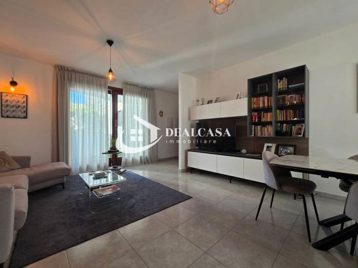 Appartamento quadrilocale in vendita in Via Redipuglia, Centro, Nuoro