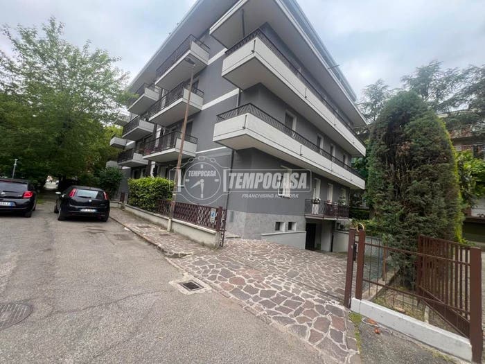 Appartamento trilocale in vendita in Via rieti, Vaciglio, Modena