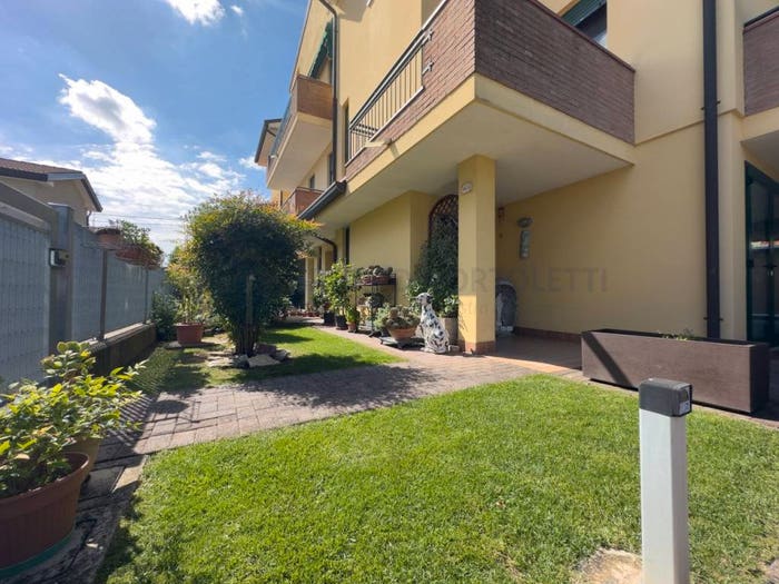 Casa con 6 locali in vendita in Vicolo Giacomo Zanella, Ferri Santa Maria Annunziata, Albignasego