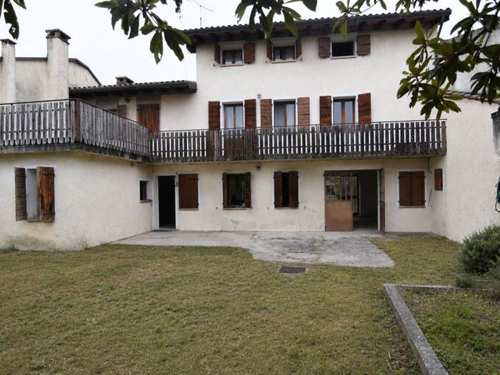 Casa con 6 locali in vendita in Viale San Giuseppe, San Zeno San Giuseppe, Cassola