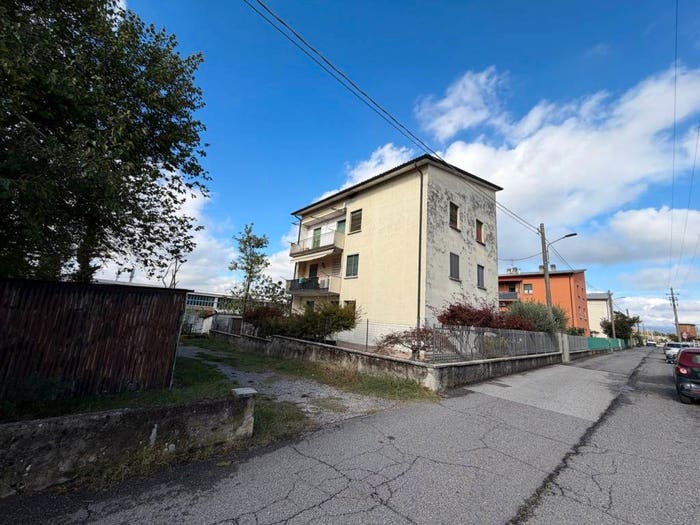 Appartamento quadrilocale in vendita in Via Milano, Pontoglio