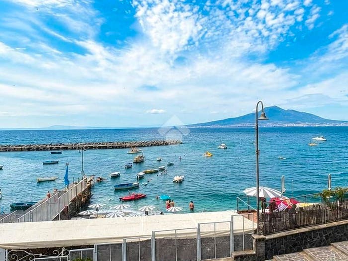 Appartamento bilocale in vendita in piazza gerardo chiaramonte, Centro, Vico Equense