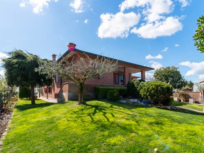 Casa con 6 locali in vendita in Via Ca' Nove, Baura Correggio, Ferrara