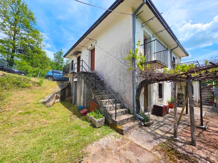 Casa con 5 locali in vendita in Via Cerrogrosso, Vallerotonda