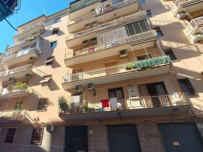 Appartamento quadrilocale in vendita in Traversa II Fosso del Lupo, Secondigliano, Napoli