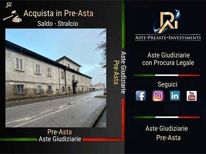 Appartamento quadrilocale in vendita in Via XXV Aprile, Brugarolo, Merate
