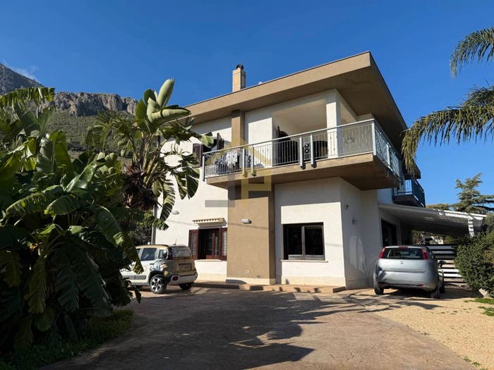 Casa con 6 locali in vendita in Contrada Mortilli, Castellammare del Golfo