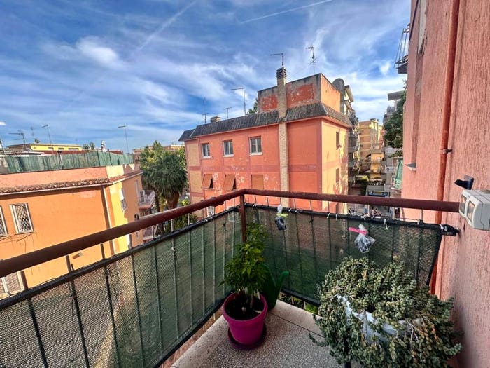 Appartamento trilocale in vendita in Viale Roma, Ciampino