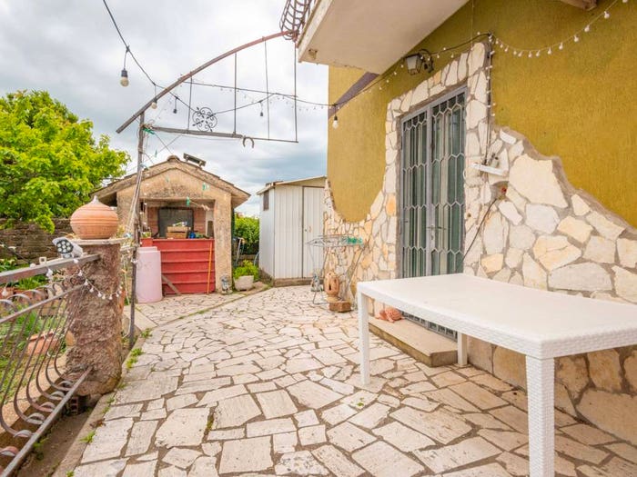 Appartamento trilocale in vendita in Via Cartignano, Osteria Nuova, Roma