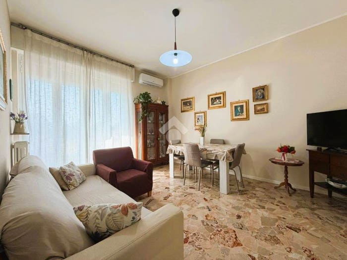 Appartamento trilocale in vendita in Via San Gervaso, Centro, Bernareggio