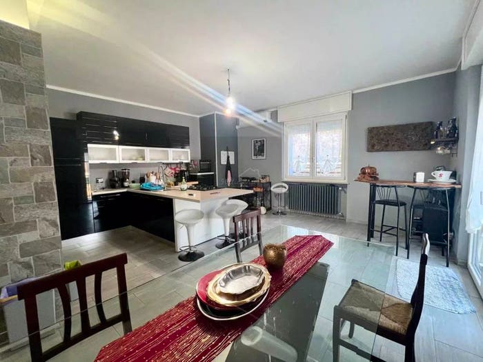 Casa con 5 locali in vendita in Via Giovanni Amendola, Centro, Cossato