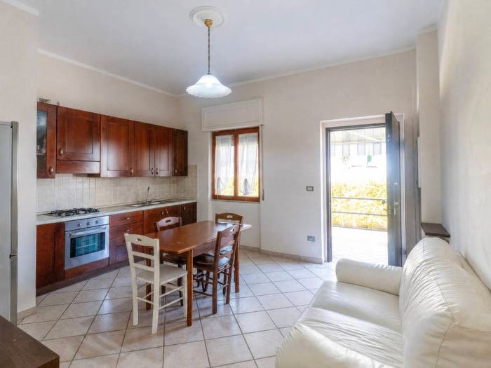 Appartamento con 6 locali in vendita in Via Laura, Laura, Capaccio Paestum