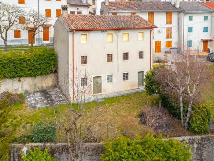 Casa bilocale in vendita in Via Cunegatti, Badia Calavena