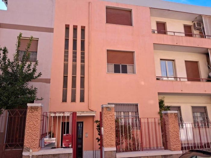 Appartamento con 6 locali in vendita in Via Montevecchio, Is Mirrionis, Cagliari