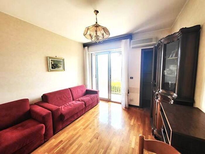 Appartamento trilocale in vendita in Centro, Bordighera