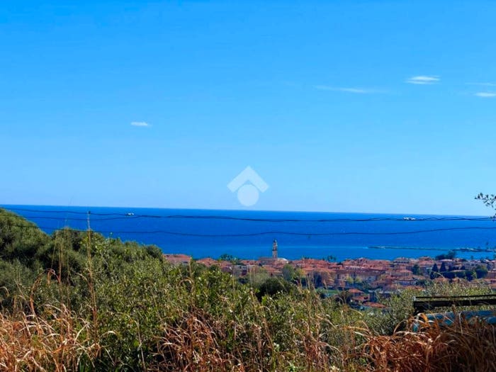 Appartamento bilocale in vendita in Via Case Sparse, Diano Castello