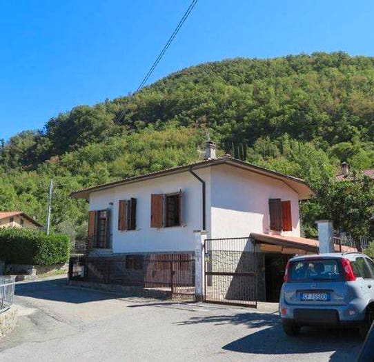 Casa con 6 locali in vendita in Località Mochignano, Bagnone