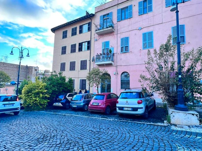Appartamento con 5 locali in vendita in Via Giuseppe Garibaldi, Centro Storico, Genzano di Roma