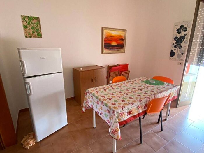 Appartamento con 6 locali in vendita in Via Santa Caterina, Torre Rinalda, Lecce