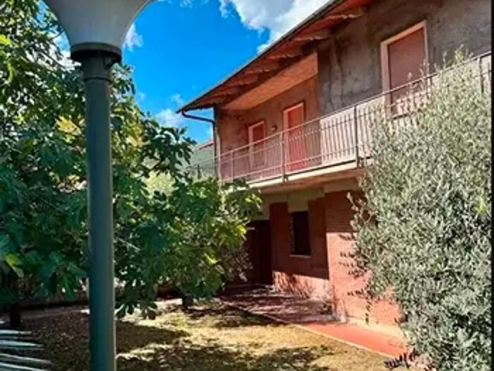Casa con 6 locali in vendita in Via Croce, Lugnola, Configni