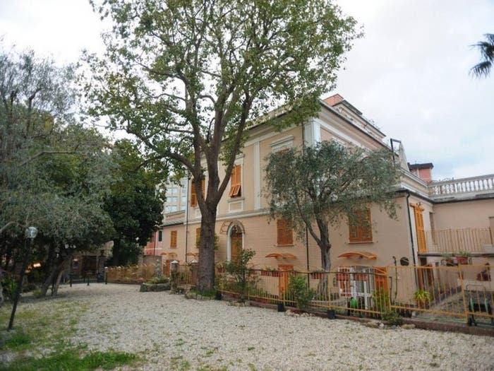 Appartamento quadrilocale in vendita in Via Isocorte, Pontedecimo, Genova