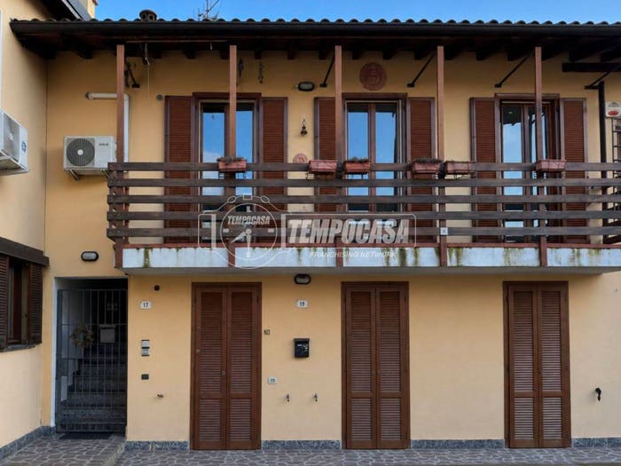 Appartamento bilocale in vendita in Via Canosse, Centro, Brivio