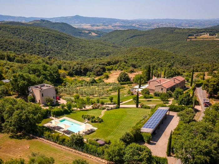 Casa con 6 locali in vendita in Strada Consortile dei Piscioli, Cinigiano