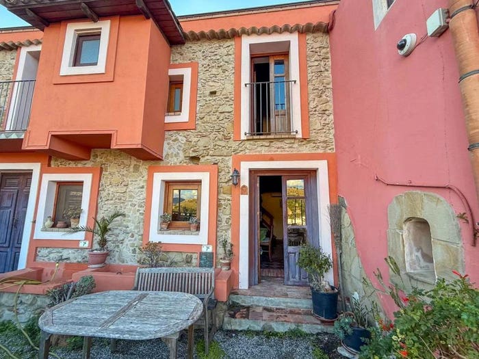 Casa con 6 locali in vendita in Via Barone, Rodì, Rodì Milici