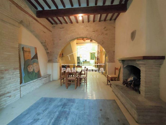 Casa con 5 locali in vendita in Centro, Mondaino