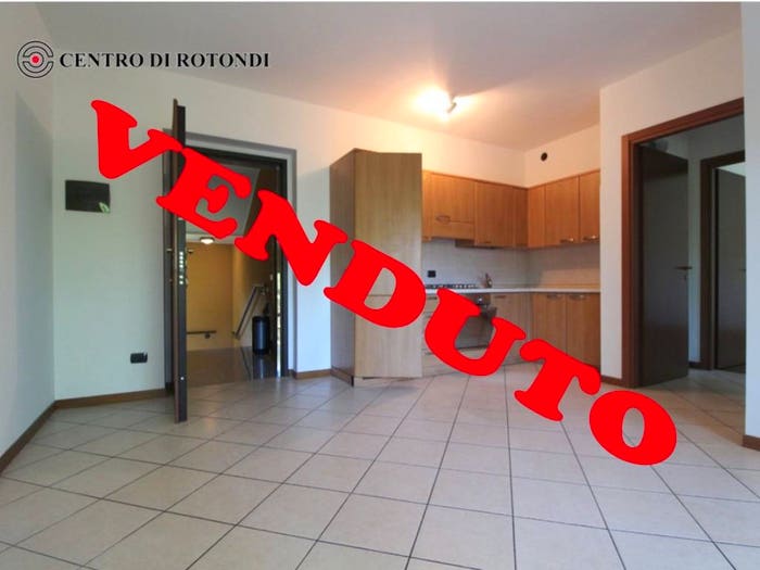 Appartamento bilocale in vendita in Via Alessandro Volta, Rescaldina