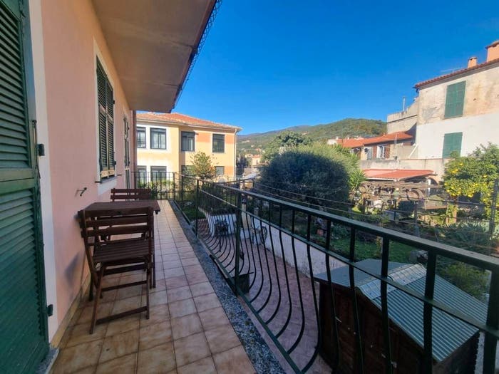 Appartamento trilocale in vendita in Piazza Massa, Centro, Calice Ligure