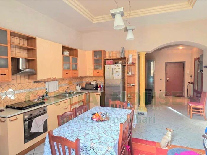 Appartamento trilocale in vendita in Via San Carlo, Centro Storico Corso Trieste, Caserta